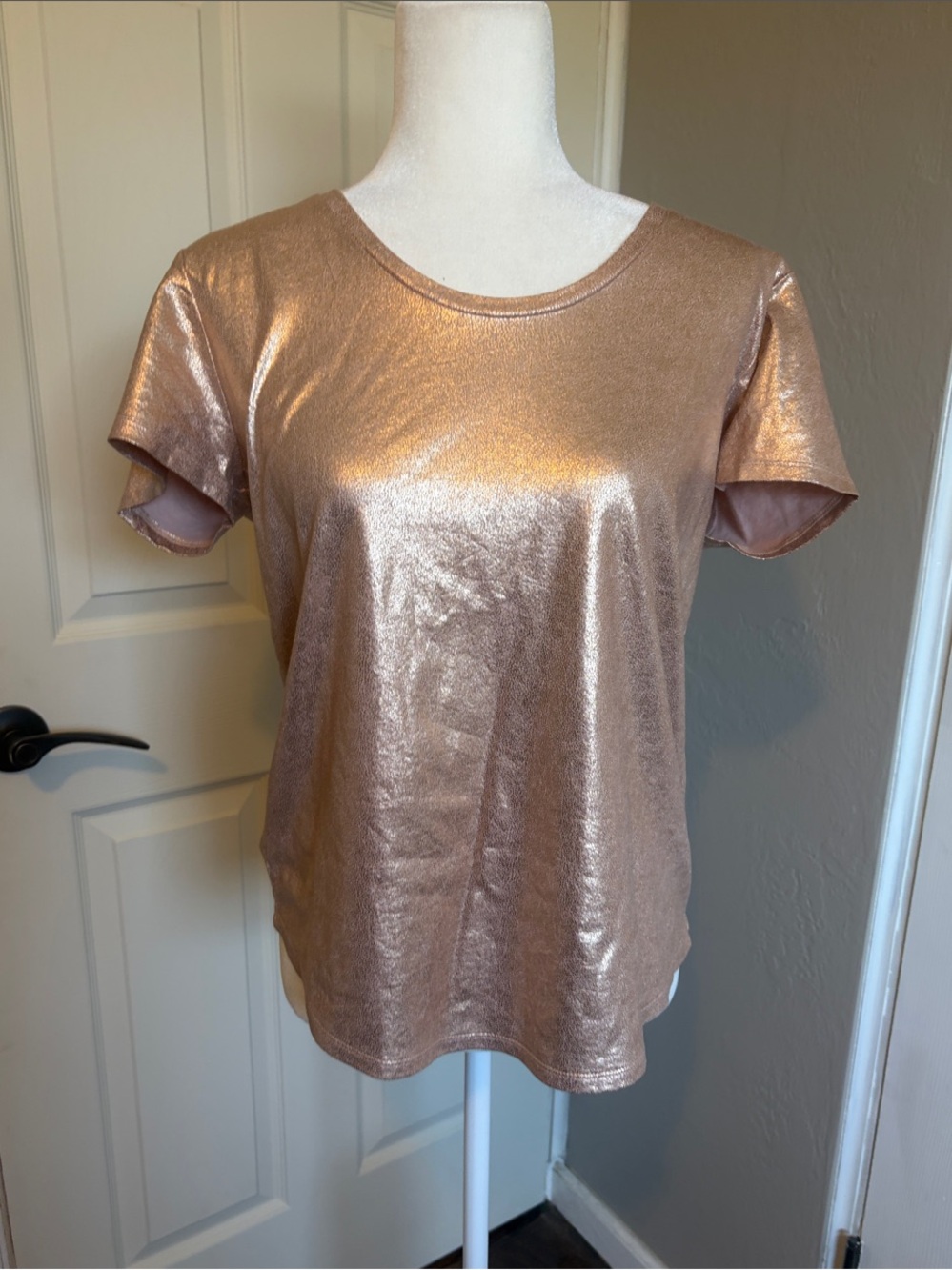 LOFT Metallic Rose Gold party blouse shimmer Short Sleeve Tee